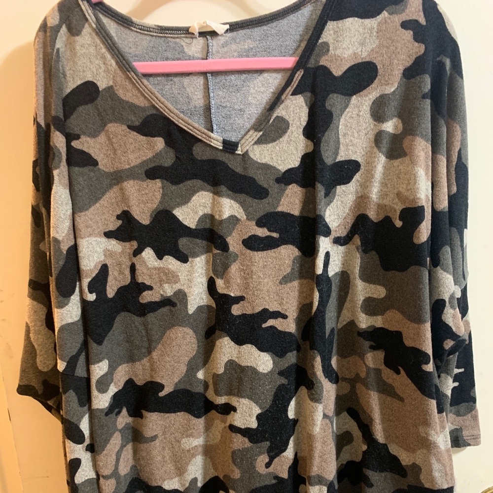 Camo lightweight sweater